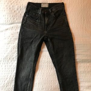 Everlane High-Rise Skinny Jean (Washed Black)